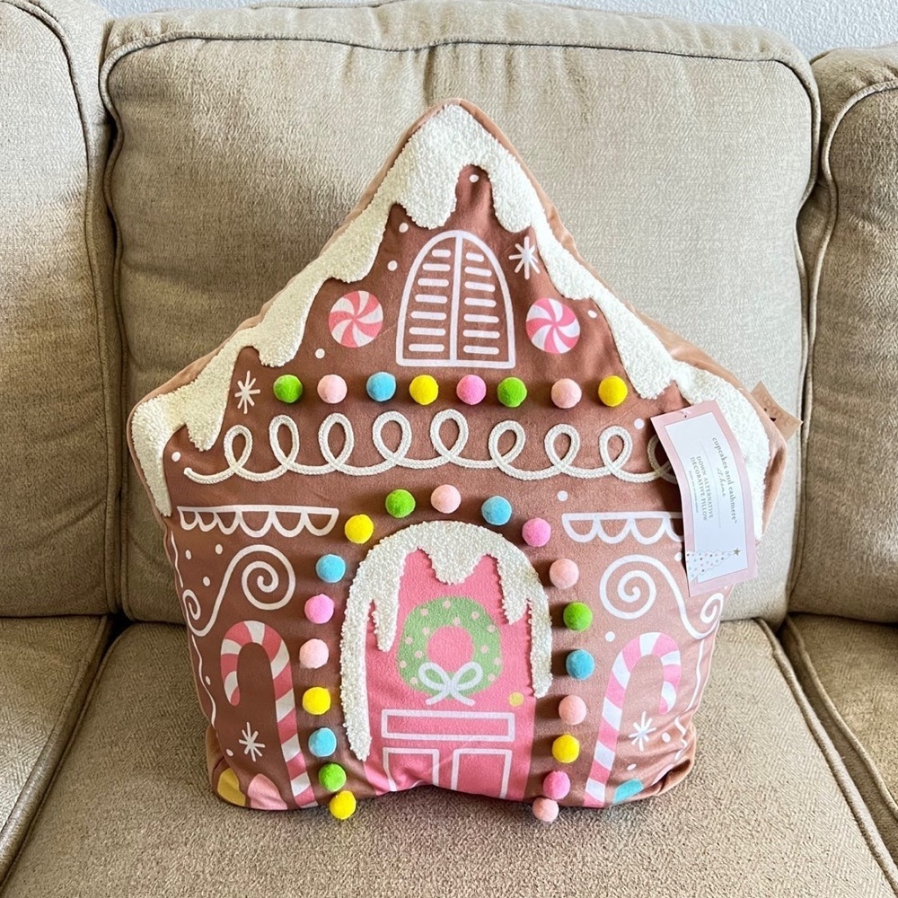NWOT Cupcakes and Cashmere Gingerbread
House Pillow - Pastel Gingerbread
